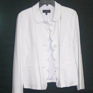 Talbot – White Collar Blazer with Front Button -